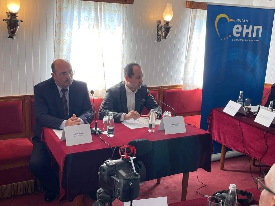  Калин Каменов 